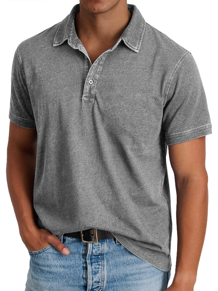 Comfortable men's short sleeve polo shirt, classic fit for a smart casual look. Essential men's fashion.