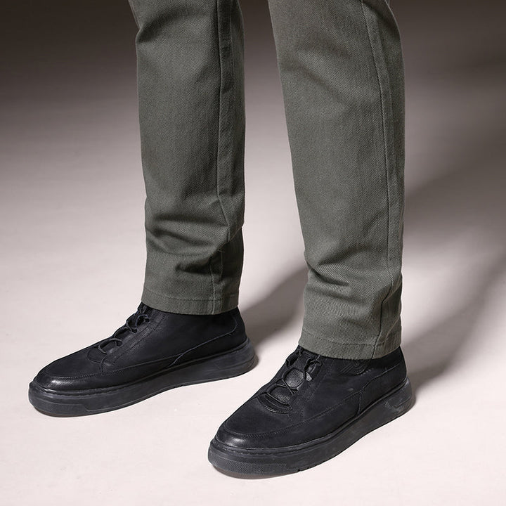 Smart casual men's pants, classic fit, with stretch for comfort, suitable for various occasions.