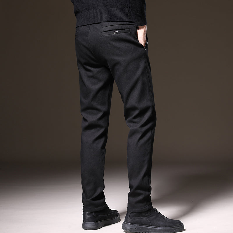 Wrinkle-resistant men's stretch pants, classic fit, ensuring a sharp and comfortable look all day.