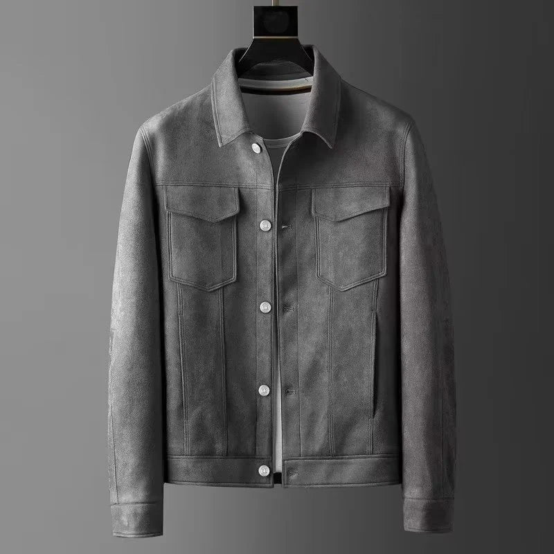 Classic men's apparel: the slim fit Harrington jacket, a breathable and timeless everyday jacket.