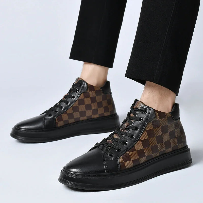 Casual men's high-top checkered shoes for urban fashion; comfortable and durable footwear.