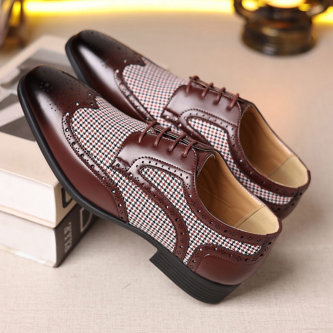 Men's elegant oxford shoes with a houndstooth print & traditional brogue details. Formal footwear.