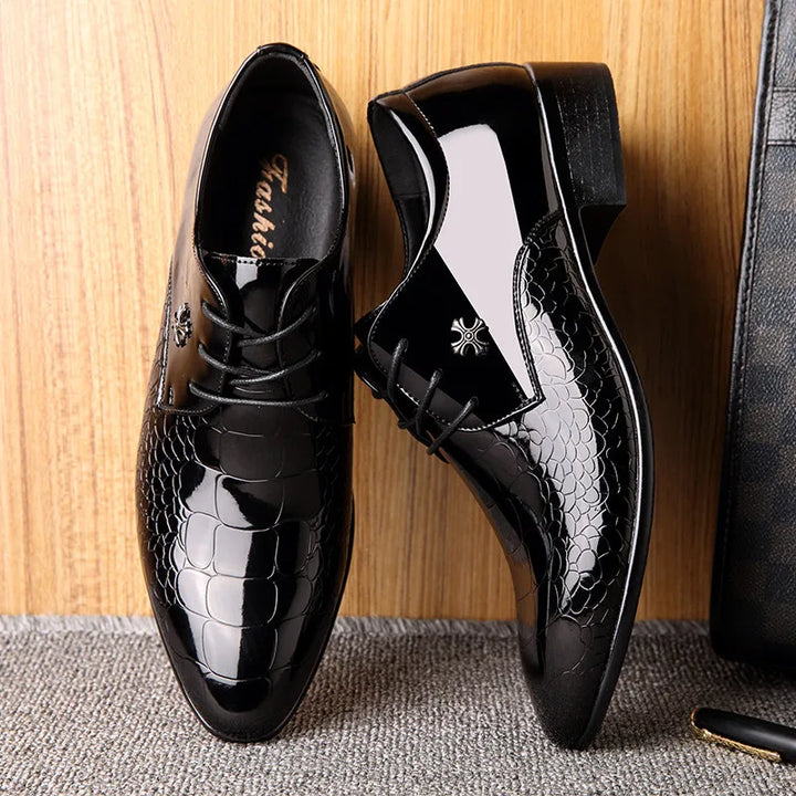 Formal men's slip-on shoes, showcasing classic Italian style, perfect for professional attire and formal occasions.