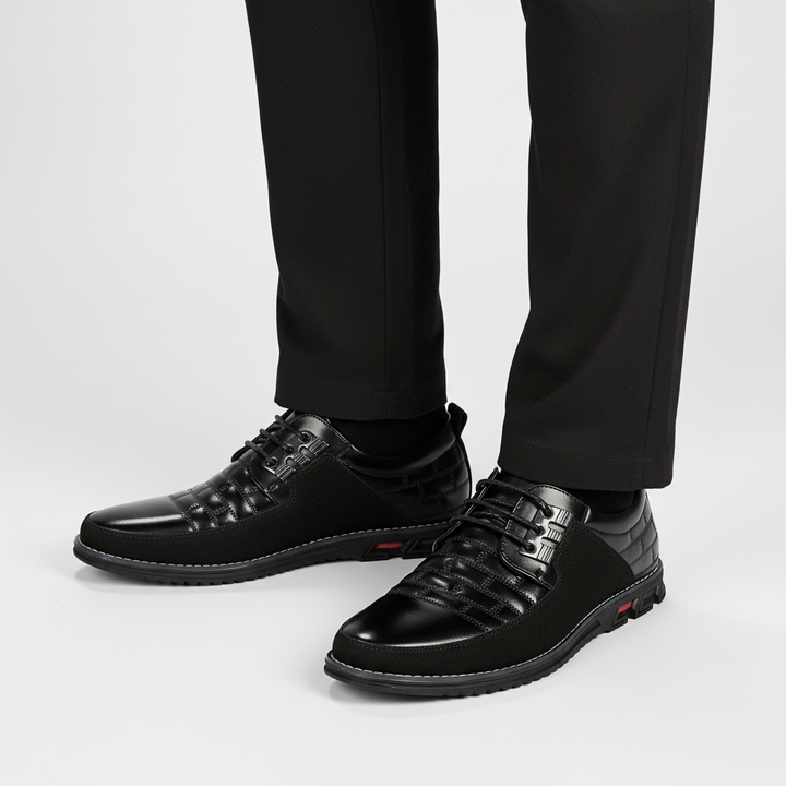 Brown men's leather lace-up low shoes with classic stitching, suitable for many occasions