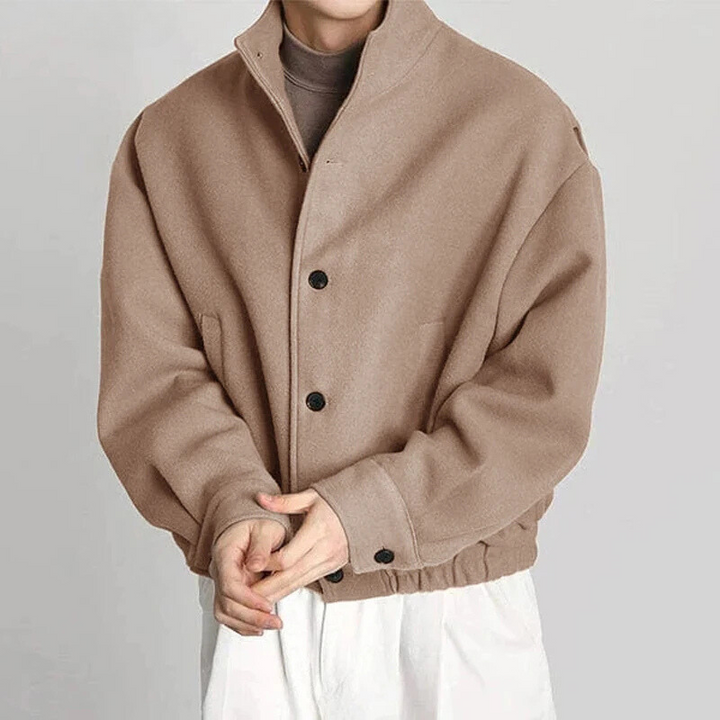 Men's classic lightweight jacket, versatile for everyday wear. Comfortable men's outerwear.