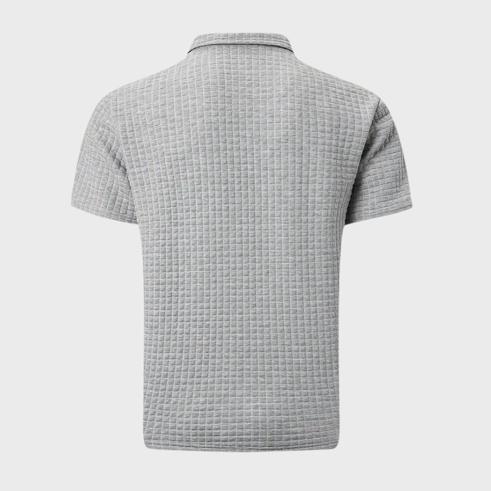 Classic men's polo, combining style & comfort for versatile fashion.