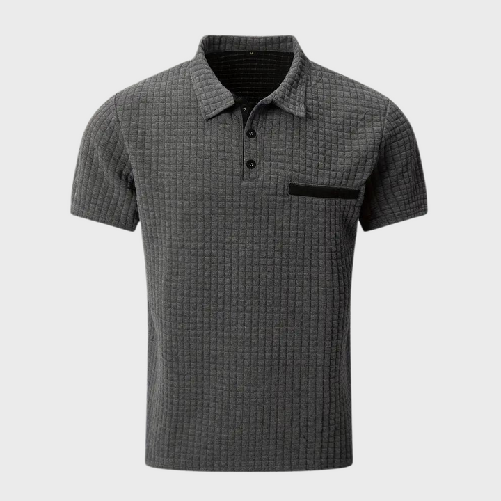 Stylish men's polo, comfortable and perfect for warm weather.