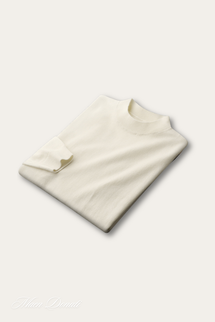 Stylish men's round neck comfort sweater, a cozy & classic piece for winter and casual layering.