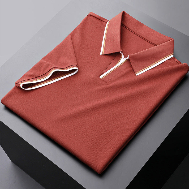 Casual men's short sleeve polo shirt, featuring a classic design and contrast trim for semi-formal looks.