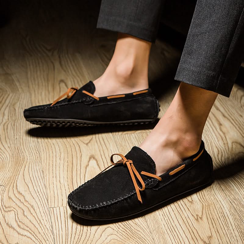 Casual men's classic slip-on loafers, comfortable and stylish footwear for everyday wear.