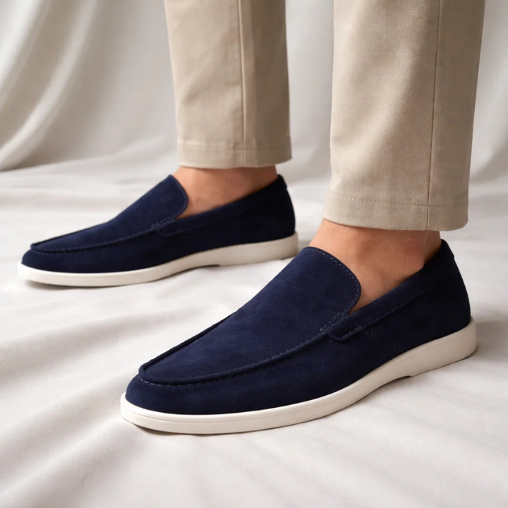 Flexible sole on men's classic loafers, ensuring comfort & easy movement. Durable slip-on shoes.