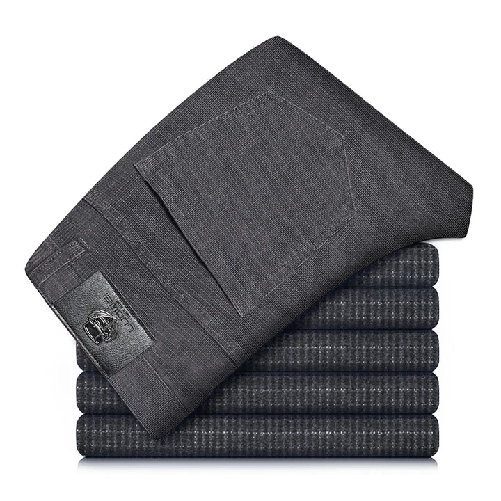 Men's midweight stretch corduroy pants, ideal for smart casual style and all-day comfort.