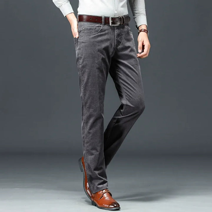Versatile men's stretch corduroy pants for everyday wear, perfect for smart casual looks.