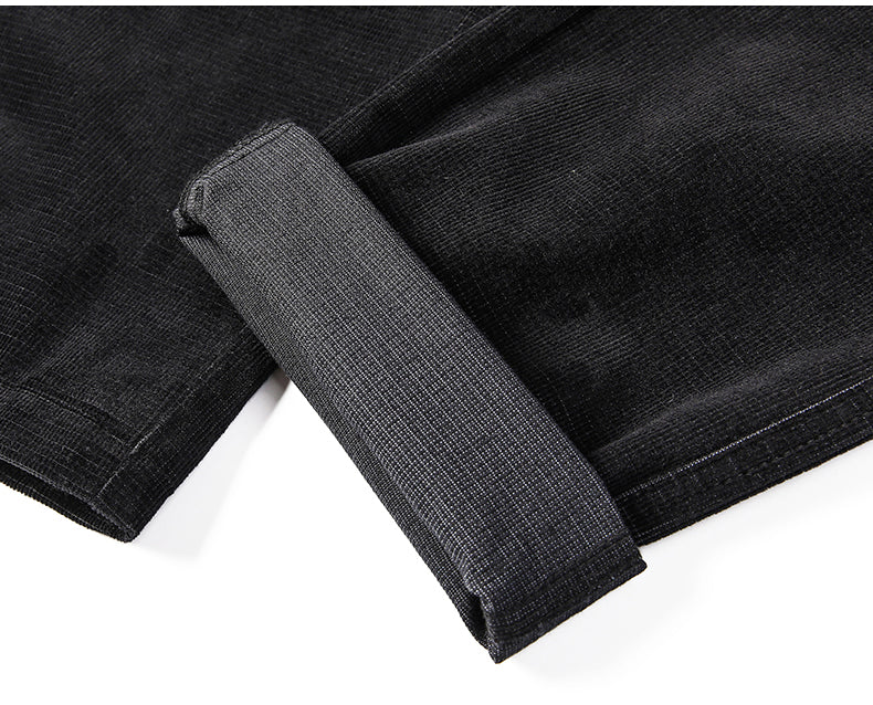 Smart casual men's stretch corduroy pants, designed for comfort and versatile everyday wear.
