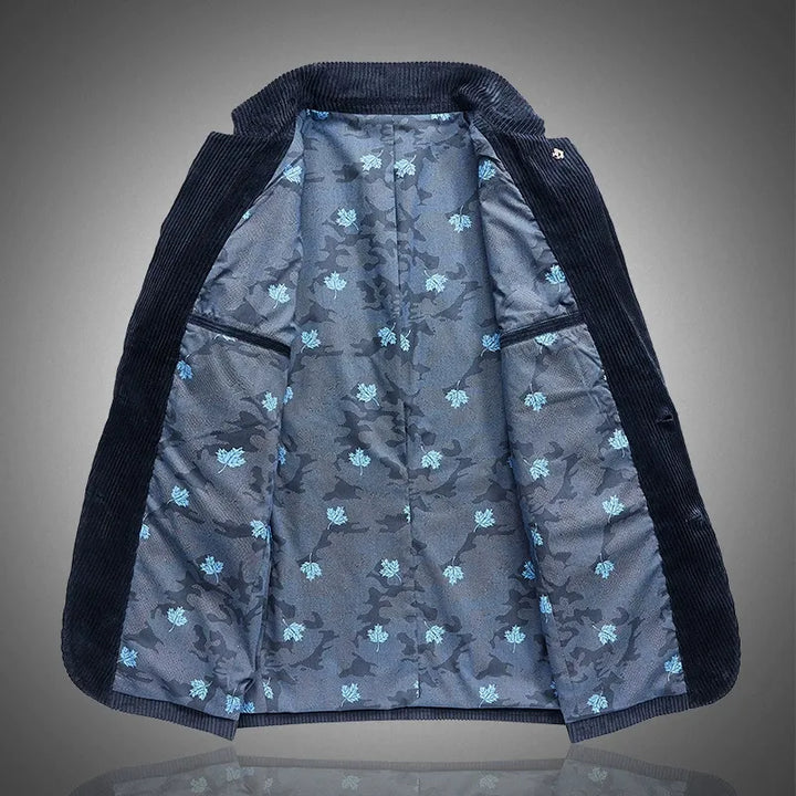 Sophisticated men's tailored blazer, a key layering piece for smart and casual ensembles. Elevates any men's fashion.