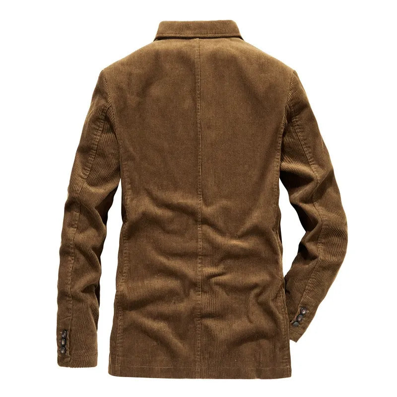 Stylish men's tailored blazer, a versatile jacket for business wear, smart casual, & everyday fashion. Classic cut.