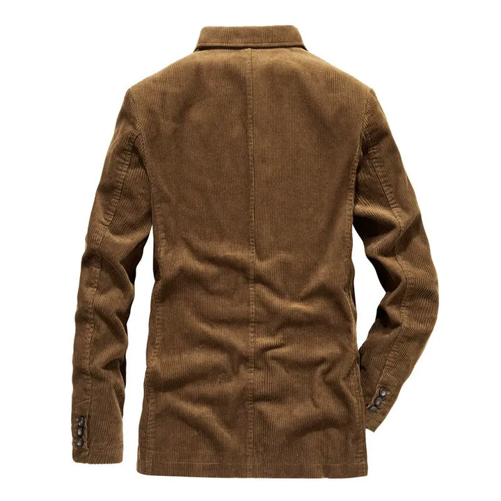Stylish men's tailored blazer, a versatile jacket for business wear, smart casual, & everyday fashion. Classic cut.