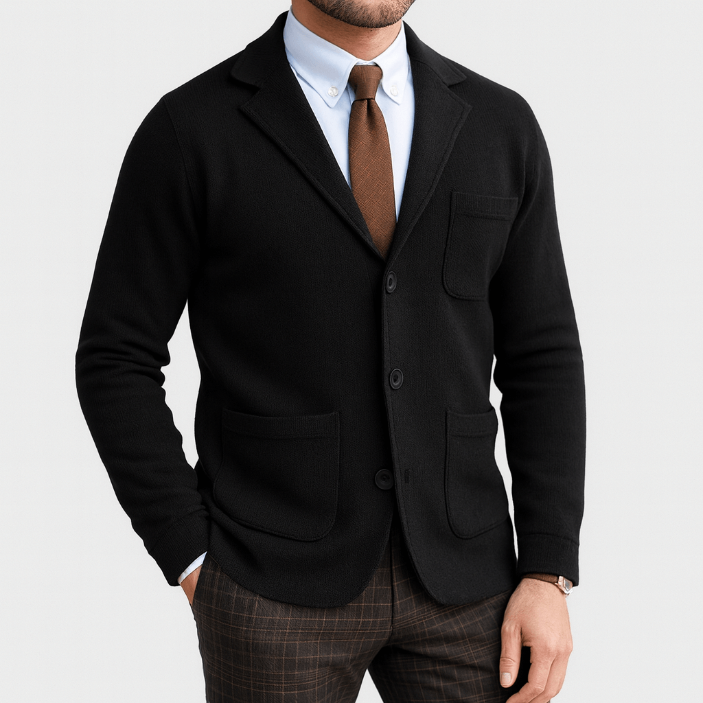 Stylish men's classic tailored blazer with notched lapels, suitable for various formal and casual settings.