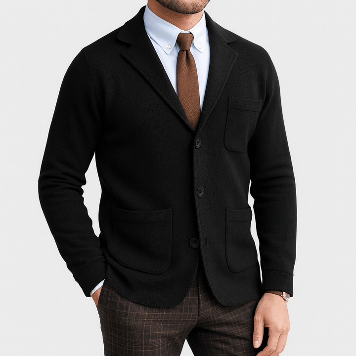 Stylish men's classic tailored blazer with notched lapels, suitable for various formal and casual settings.