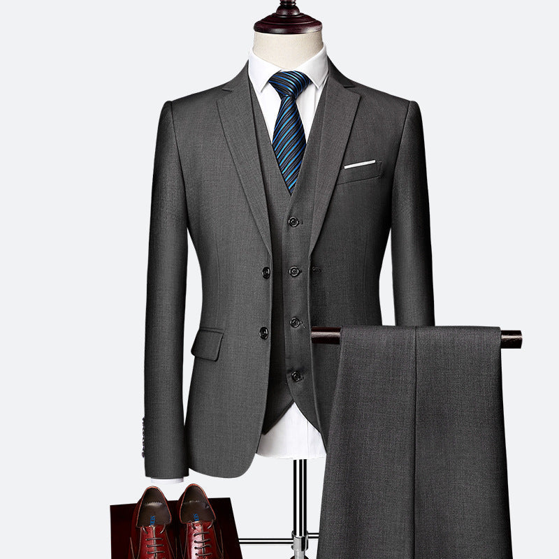 Stylish men's formal suit for weddings & evening wear. Tailored slim fit three-piece design with quality fabric.