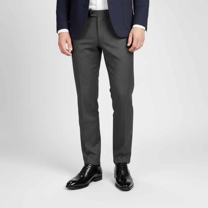 Comfortable men's classic leather shoes, Vernon style, featuring a polished finish and versatile design for dress or casual.