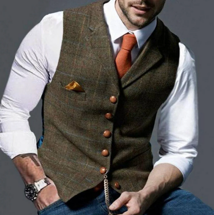 Sophisticated men's vintage waistcoat. Perfect for classic formal wear, casual looks, or retro fashion style.