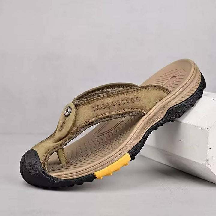 Multi-purpose men's closed toe sandals, water resistant, non-slip, ideal for comfort, outdoor, beach, and travel.