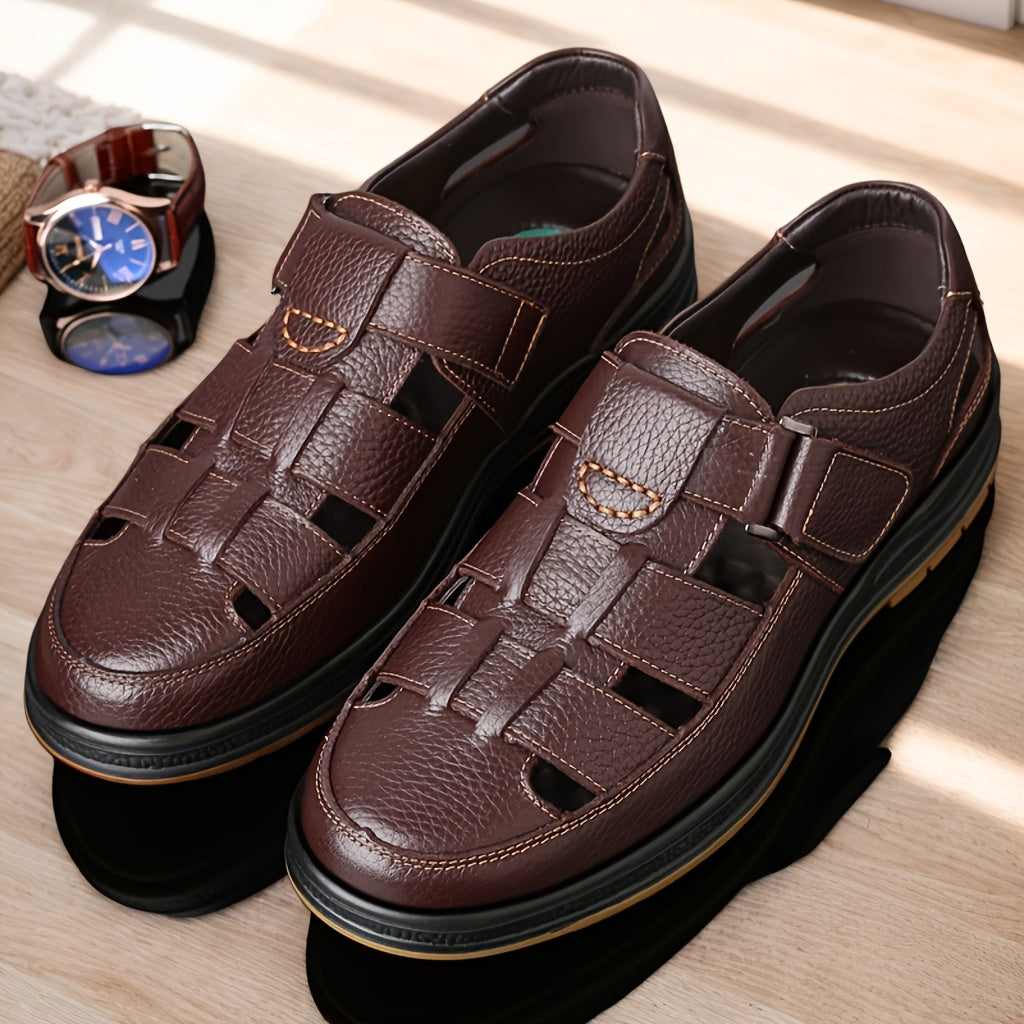 Rugged men's closed-toe summer sandals with durable sole & adjustable fit, ideal for walking & outdoor comfort.