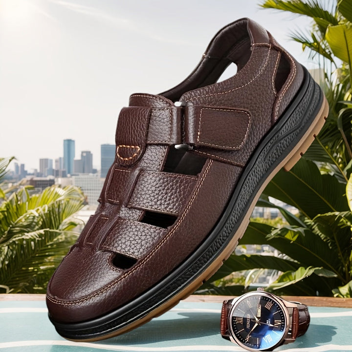 Modern men's closed-toe summer sandals with adjustable straps for secure fit & ultimate walking comfort.