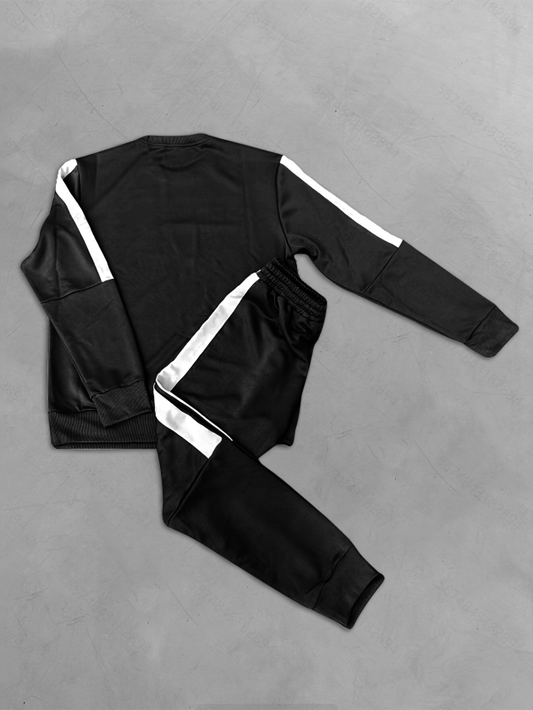 Versatile men's Elias color block outfit, a 2-piece tracksuit for active or relaxed days.