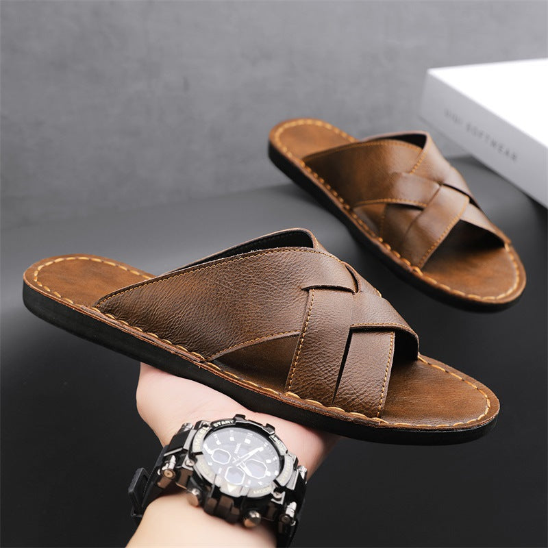 Casual men's summer slide sandals, ideal for everyday wear with a cushioned, supportive design.