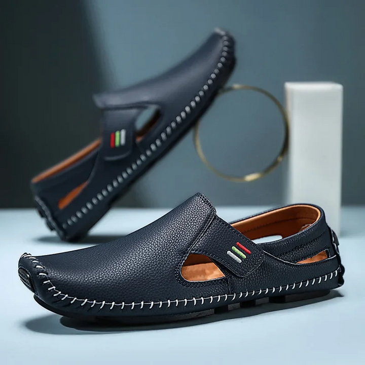 Comfy slip-on men's sandals with support, adjustable for everyday wear & summer activities.