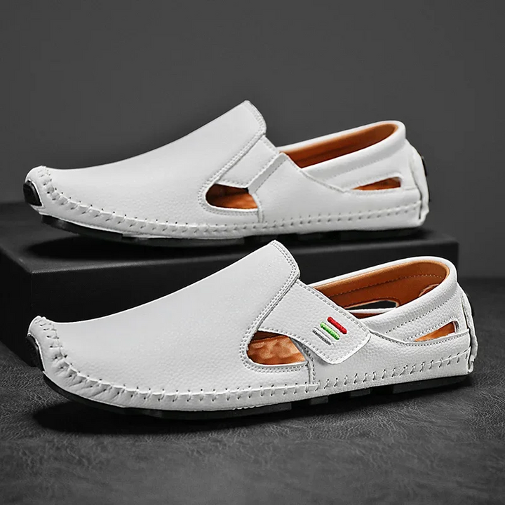 Breathable men's open-toe sandals, adjustable for ultimate everyday comfort in summer.