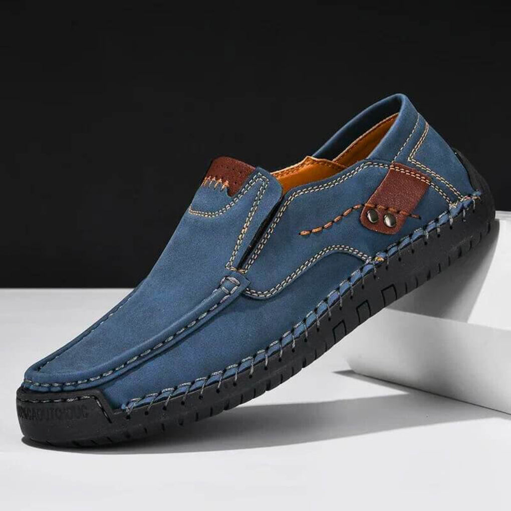 Supportive men's walking shoes with advanced arch support technology, offering all-day comfort and stability.