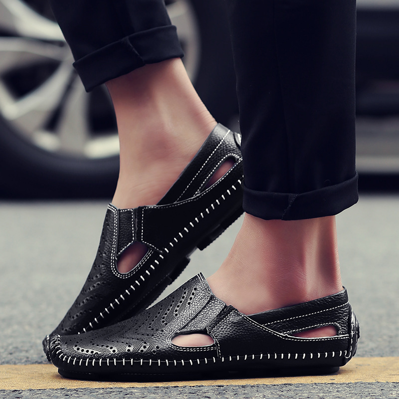 Stylish men's blue casual summer sandals, offering all-day comfort with a breathable design.