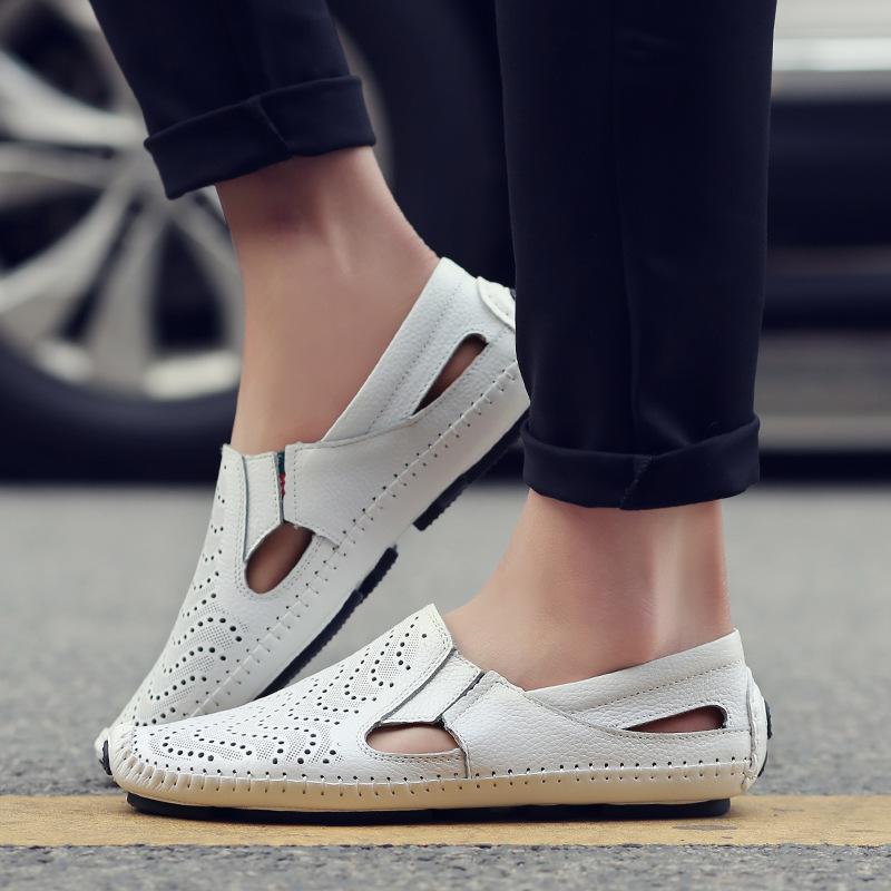Men's breathable grey summer sandals with cushioned sole, perfect for comfortable daily wear.
