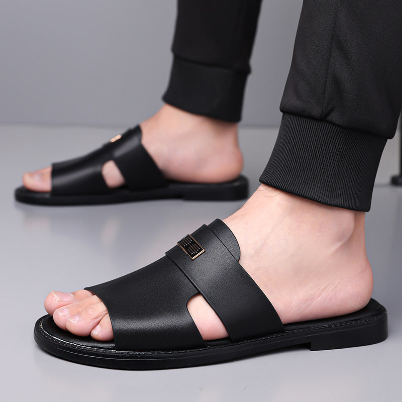 Comfortable brown men's slip-on sandals, great for casual, outdoor, and everyday summer walking.