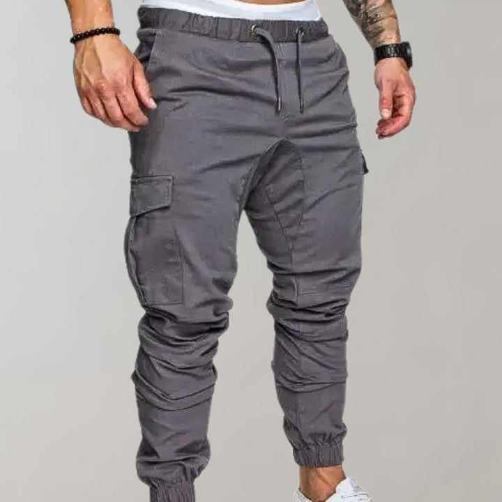 Practical men's cargo trousers with ample storage, ensuring comfort for all-day everyday wear.