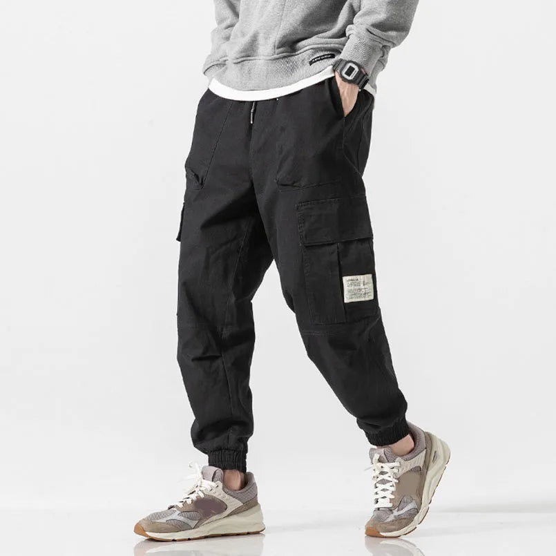Comfortable men's easywear tapered joggers in a soft cotton blend, designed for daily wear.