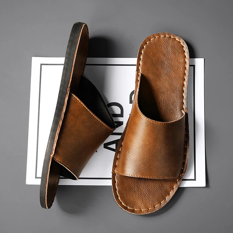 Versatile men's casual cross-strap sandals, great for walking, beach, and everyday summer style.