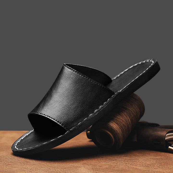 Open-toe men's cross-strap walking sandals, offering comfort and style for summer footwear.