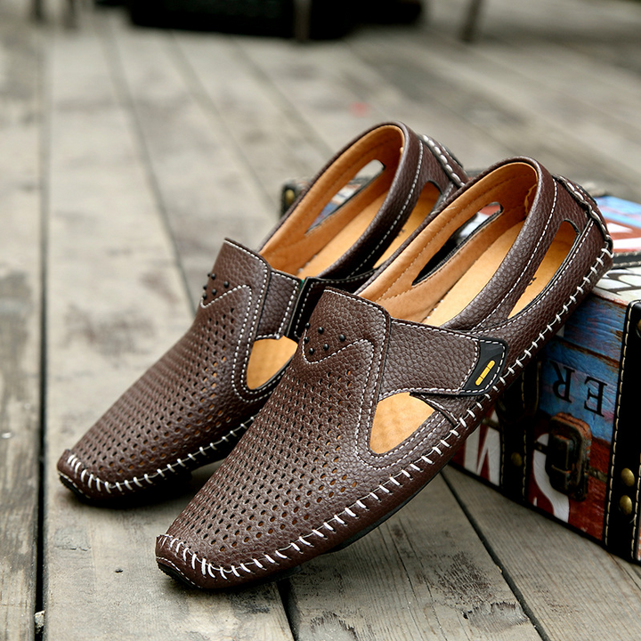 Men's casual slip-on loafers, classic style for comfortable daily wear.