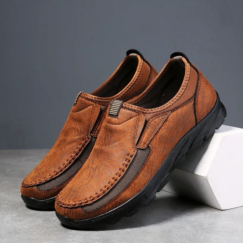 Flexible sole men's casual loafers, comfortable slip-ons for walking and daily activities.
