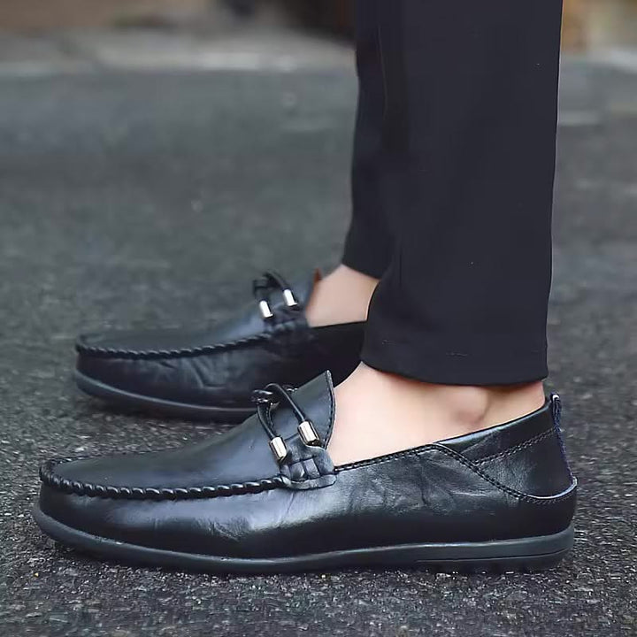 Men's slip-on loafers for effortless comfort, ideal for everyday casual or dressy outfits.