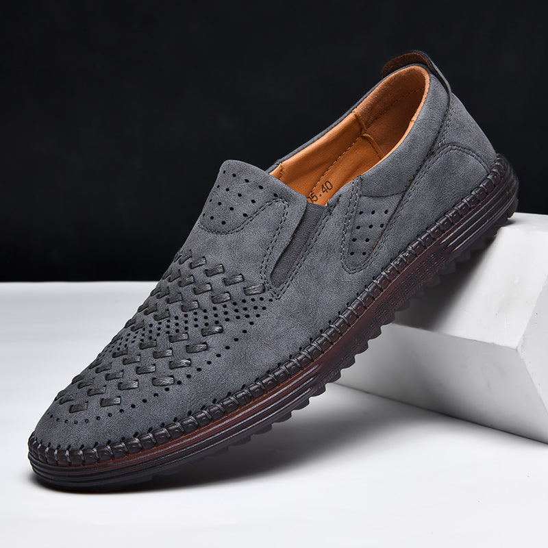 Cushioned men's slip-on loafers, providing ultimate comfort. Breathable casual shoes for everyday walking.