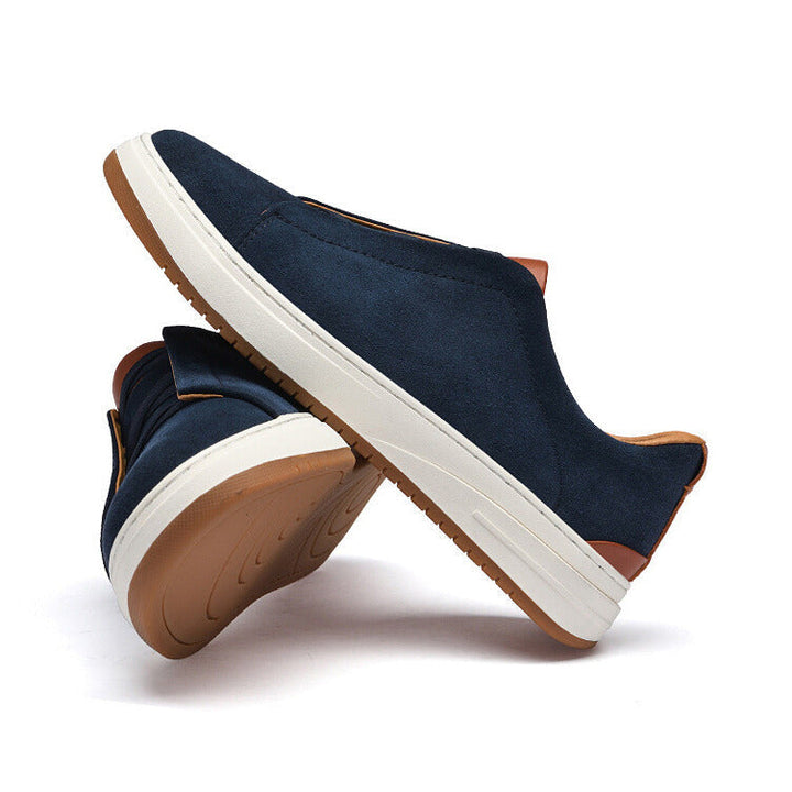 Black men's comfortable slip-on shoes, excellent for versatile casual footwear.
