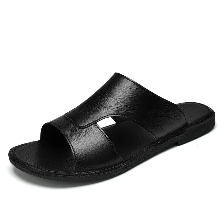 Durable men's slip-on summer sandals with an anti-slip sole, perfect for outdoor comfort.
