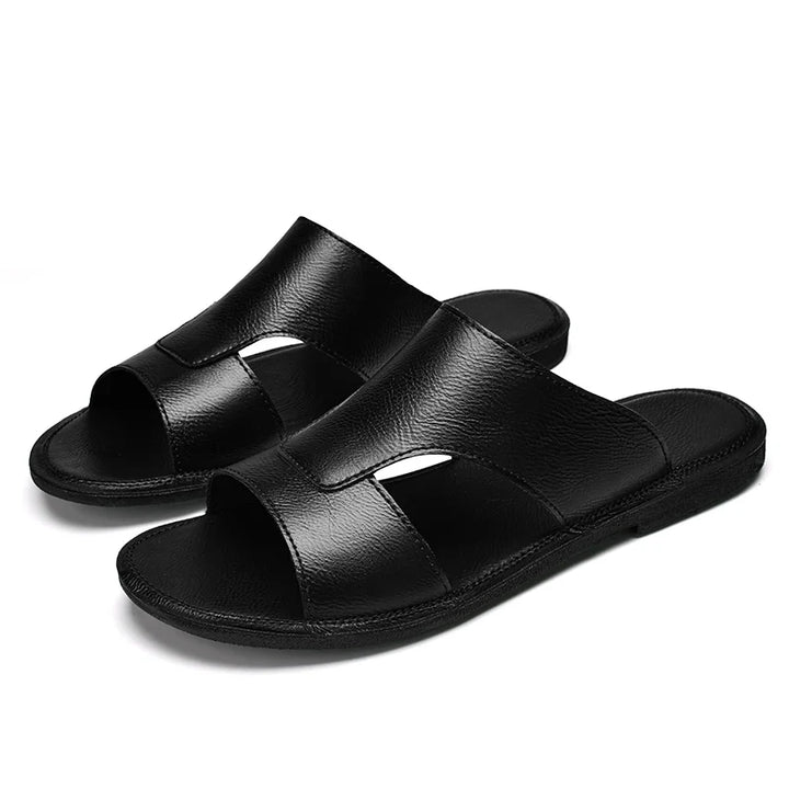 Stylish men's casual slip-on sandals, great for summer days and easy everyday comfort.