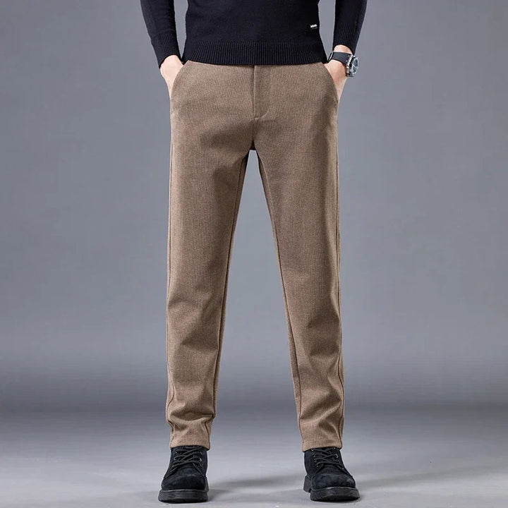 Men's tailored dress pants, contour fit for workwear comfort, wrinkle-free & stylish.