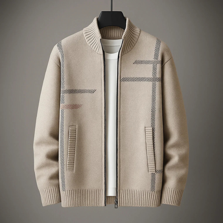 Men's cozy full-zip jacket with tailored fit, perfect for warm comfort & effortless everyday style.